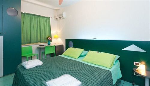 Hotel Rainbow ปาแลร์โม ภายนอก รูปภาพ